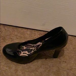 Jessica Simpson heels